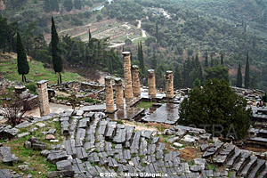 DELFOS - Templo de APOLO