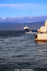 HYDRA ISLAND